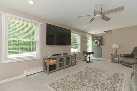 186 Forest St, Raynham, MA 02767 photo 15
