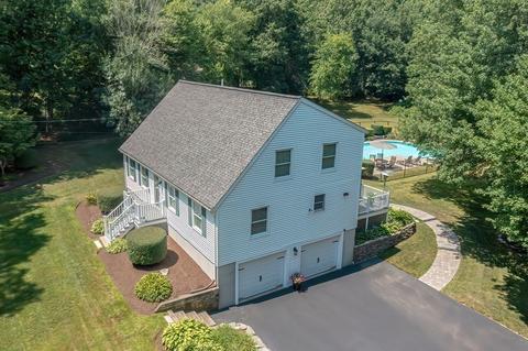186 Forest St, Raynham, MA 02767 photo 3