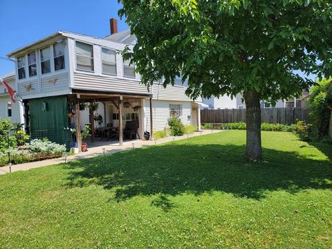 28 Pulaski St, Ware, MA 01082 photo 2