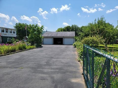 28 Pulaski St, Ware, MA 01082 photo 7