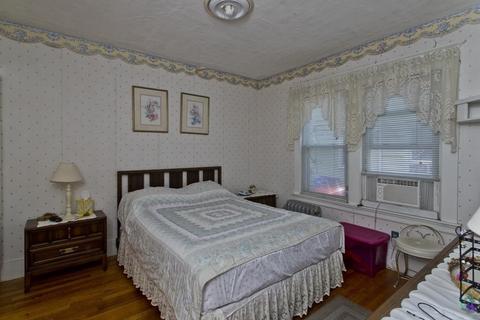 751 Saint James Ave, Springfield, MA 01104 photo 22