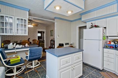 751 Saint James Ave, Springfield, MA 01104 photo 9