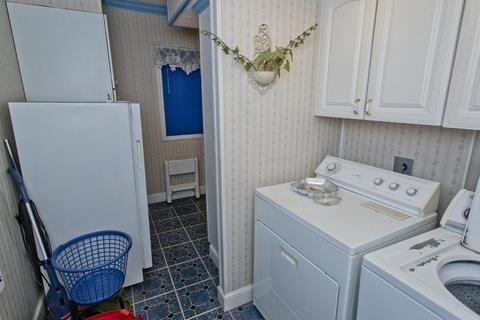 751 Saint James Ave, Springfield, MA 01104 photo 35