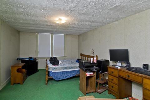 751 Saint James Ave, Springfield, MA 01104 photo 30