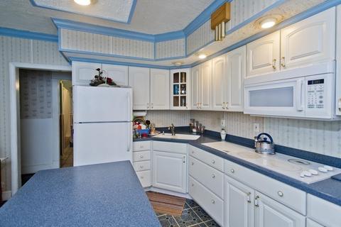 751 Saint James Ave, Springfield, MA 01104 photo 8