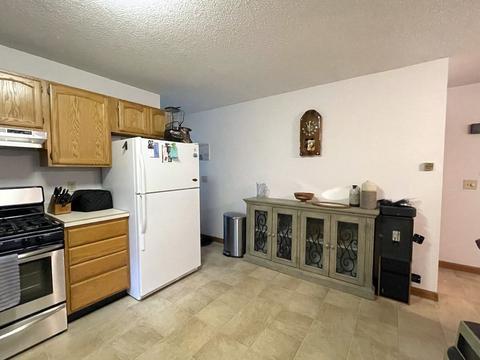 74 Grattan St, Chicopee, MA 01020 photo 21