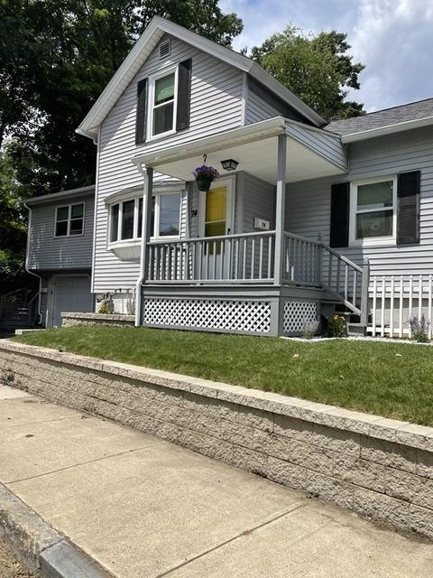 74 Grattan St, Chicopee, MA 01020 photo 3