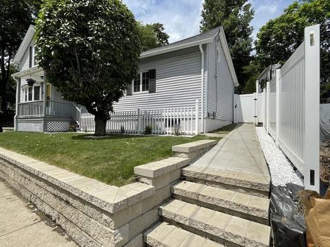 74 Grattan St, Chicopee, MA 01020 photo 4