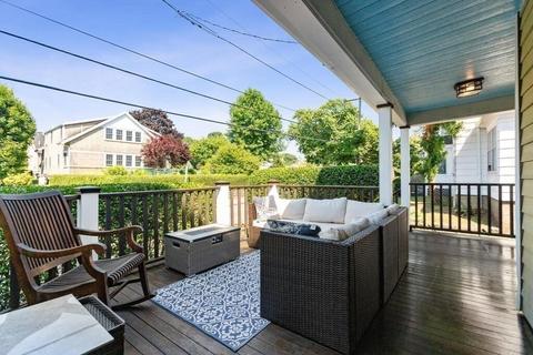 27 Haskell St, Gloucester, MA 01930 photo 9