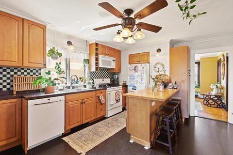 27 Harrison Ave #2, Gloucester, MA 01930 photo 9