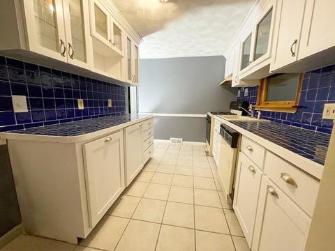 112 Quaker Rd, Springfield, MA 01118 photo 12