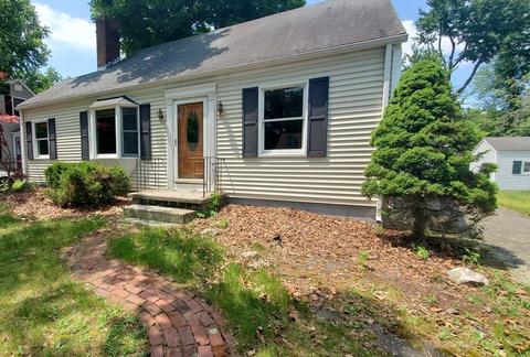 112 Quaker Rd, Springfield, MA 01118 photo 1