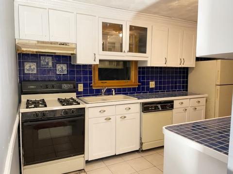 112 Quaker Rd, Springfield, MA 01118 photo 13