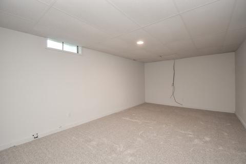 129 Temby St, Springfield, MA 01119 photo 25