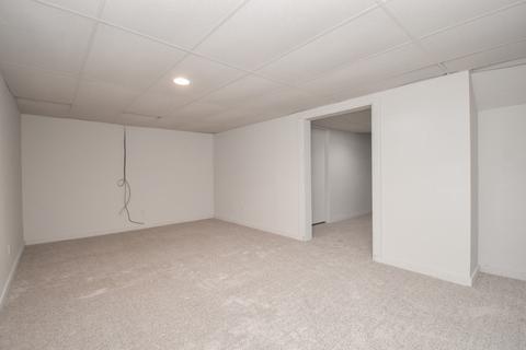 129 Temby St, Springfield, MA 01119 photo 22