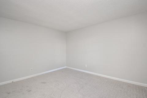 129 Temby St, Springfield, MA 01119 photo 17