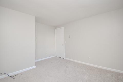 129 Temby St, Springfield, MA 01119 photo 11