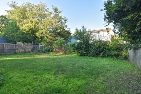 129 Temby St, Springfield, MA 01119 photo 29
