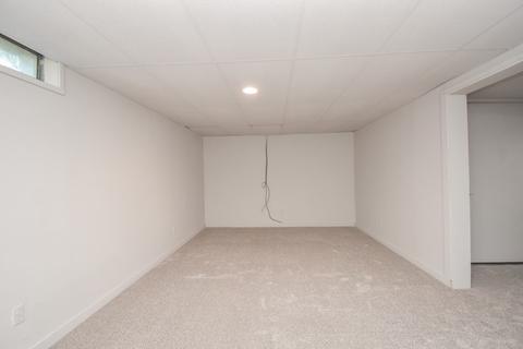 129 Temby St, Springfield, MA 01119 photo 24