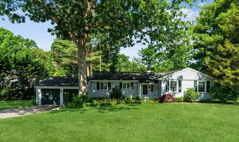 9 Hancock Rd, Hingham, MA 02043 photo 1
