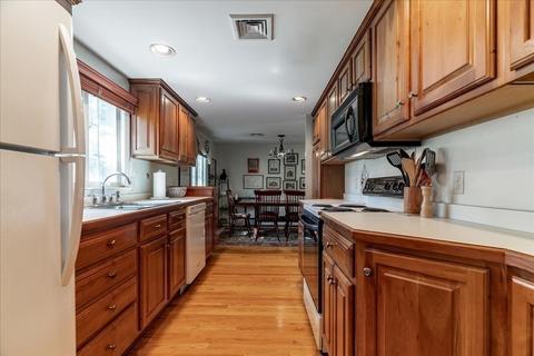 9 Hancock Rd, Hingham, MA 02043 photo 5