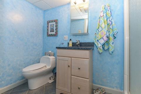 51 Pickwick Rd, Marblehead, MA 01945 photo 13