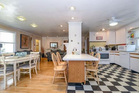 51 Pickwick Rd, Marblehead, MA 01945 photo 19