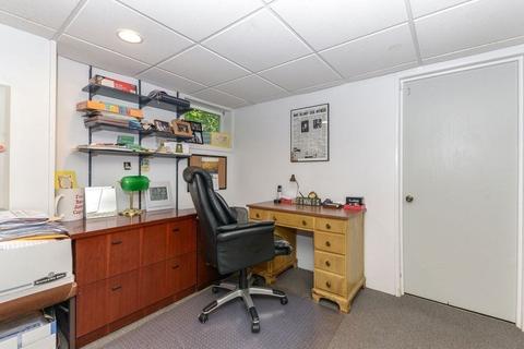 51 Pickwick Rd, Marblehead, MA 01945 photo 10