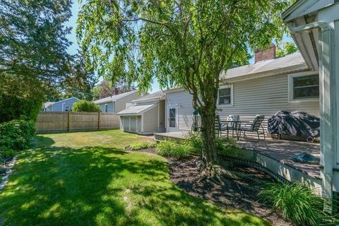 51 Pickwick Rd, Marblehead, MA 01945 photo 28