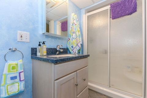 51 Pickwick Rd, Marblehead, MA 01945 photo 14