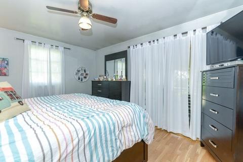 51 Pickwick Rd, Marblehead, MA 01945 photo 17