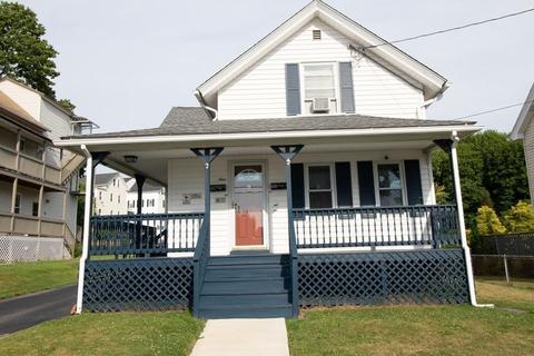9 Spring St, Webster, MA 01570 photo 1