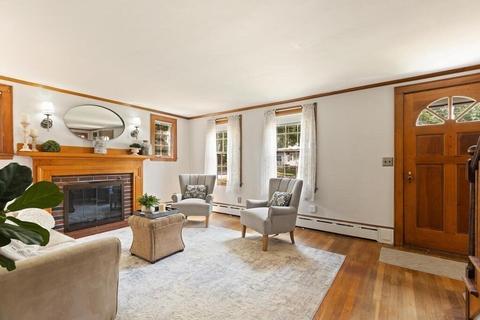 155 South St, Reading, MA 01867 photo 9