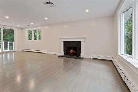 1498 Main St, Reading, MA 01867 photo 9