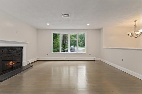 1498 Main St, Reading, MA 01867 photo 4