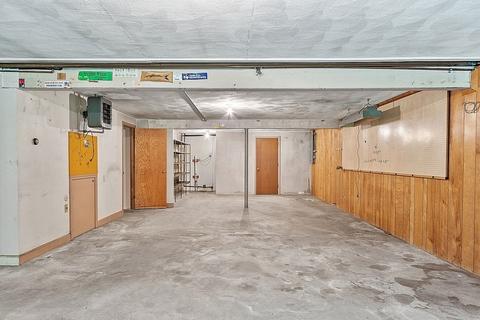 911 Main St, Reading, MA 01867 photo 32