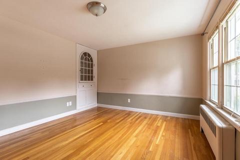 70 Forest St, Worcester, MA 01609 photo 8
