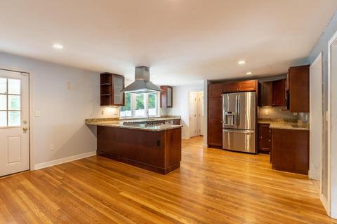 70 Forest St, Worcester, MA 01609 photo 10