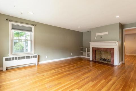 70 Forest St, Worcester, MA 01609 photo 3