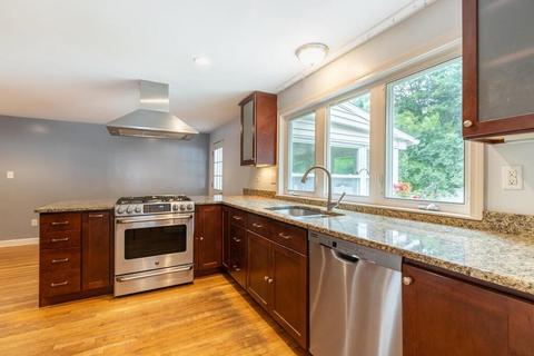 70 Forest St, Worcester, MA 01609 photo 13