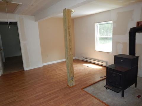 23 Vincent St, Springfield, MA 01129 photo 9