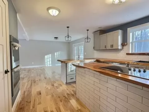 108 Holt Rd, Ashburnham, MA 01430 photo 2