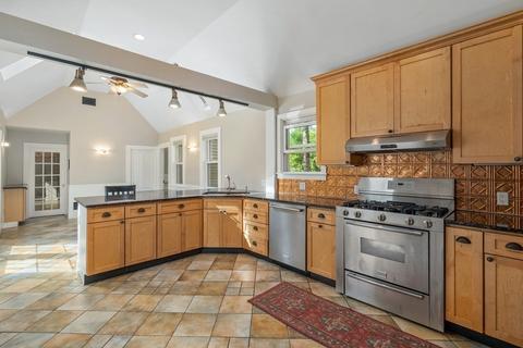 236 Central St, Framingham, MA 01701 photo 3
