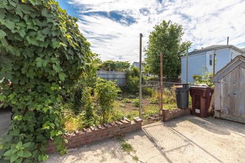 11 Forest Ave, Everett, MA 02149 photo 7