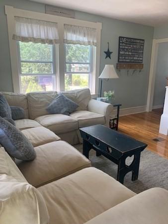 11 Highland St, Auburn, MA 01501 photo 2