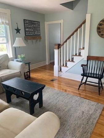 11 Highland St, Auburn, MA 01501 photo 3