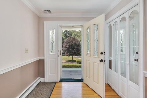 18 Cherry St, Halifax, MA 02338 photo 5