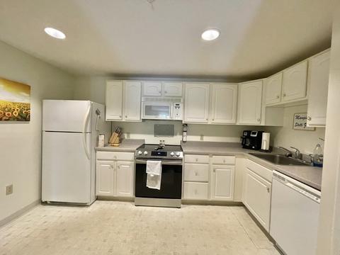 2 Ocean Ave #2F, Gloucester, MA 01930 photo 2