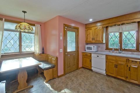 42 Rollins St, Springfield, MA 01109 photo 7