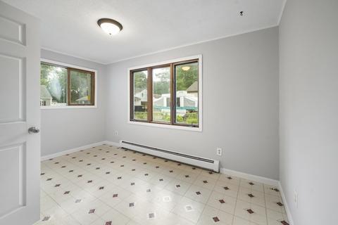 66 Granger St, Springfield, MA 01119 photo 9
